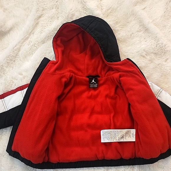 New Michael Jordan Jacket - Picture 2 of 2